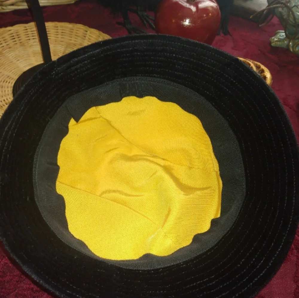 Vintage 1930s hat - Picture 2 of 3